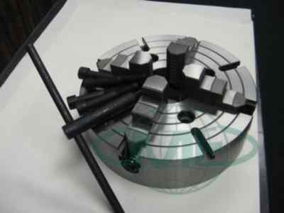 12'' 4-JAW LATHE CHUCK with independent  jaws #1204F0, K72 300 - NEW