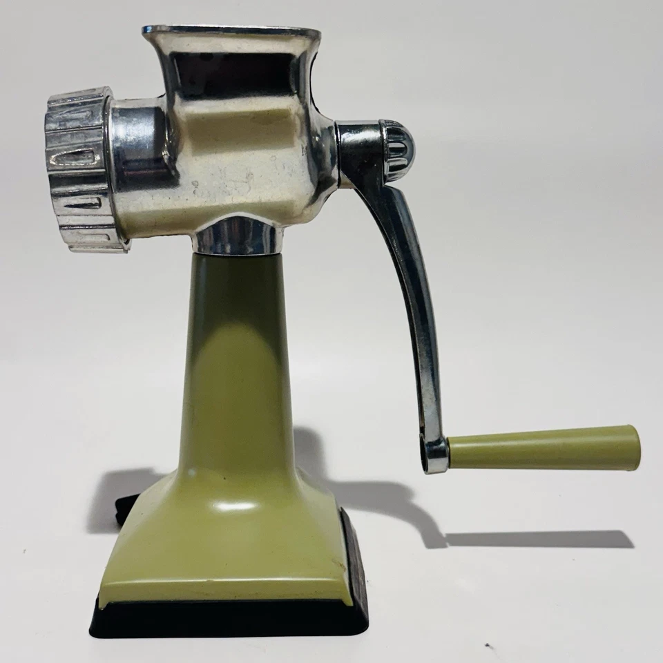Picadora de alimentos vintage Rival Grind O Mat picadora de carne modelo 303 verde aguacate usada en excelente estado Foto 3 de 4