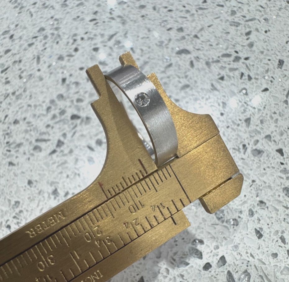 18k White Gold Minimalist Stackable Soliatire Dia… - image 6