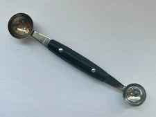 VTG Double-Ended Melon Baller Stainless Steel Wood Handle Taiwan – Used RUST
