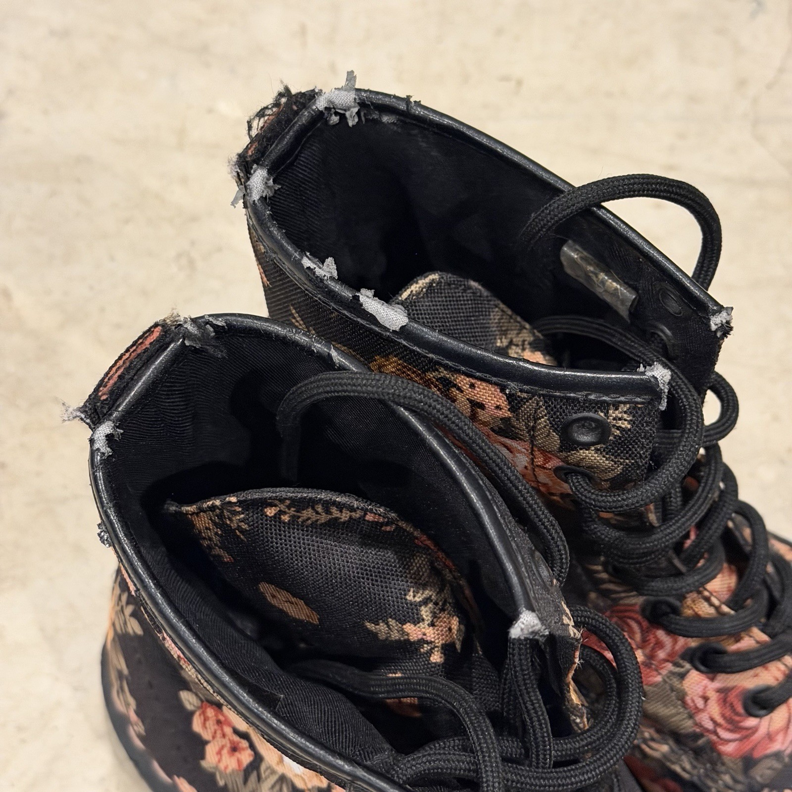 Dr Doc Martens Victorian Floral Rose Combat Boots Pink Black Womens 9 thumbnail 3