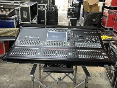 DIGICO SD10 CONSOLE W/ 56IN/ 40 OUT / 16 AES OUT  W/CASE  #1120 (ONE) THS