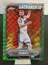 2024-25 Topps Chrome - Domantas Sabonis #153 Green Wave Refractor /65