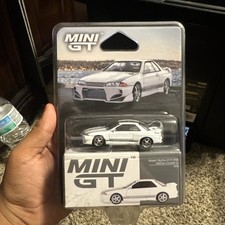 Mini GT Nissan GT-R (R32) Veilside Combat C-I Veilside #971 1/64 CHASE