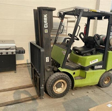 Clark CGP 25 LPG 2.5t Forklift 3.3m – 4.8m, side shift, tilt, long forks