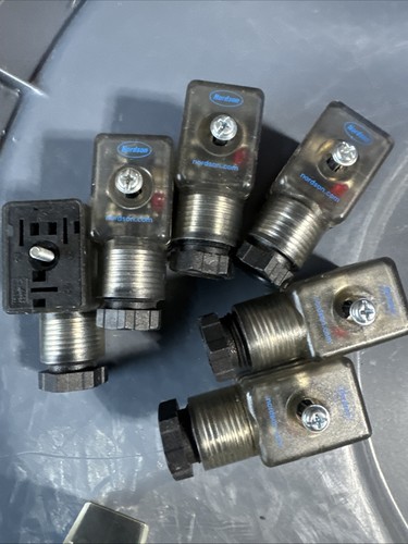 Nordson 1058525 testa presa elettrogeno 3 poli - Foto 3 di 7