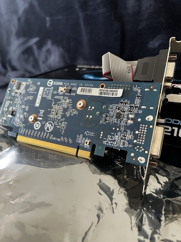 Gigabyte NVIDIA GeForce GT210 - Picture 5 of 5