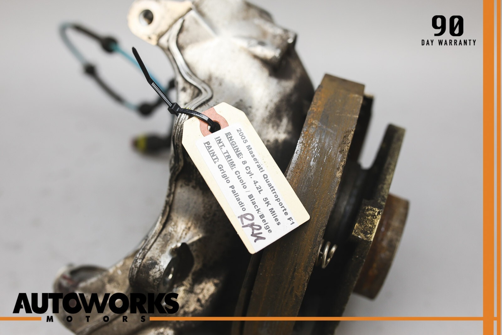 04-05 Maserati Quattroporte M139 Rear Right Side Spindle Knuckle Hub 196309 OEM