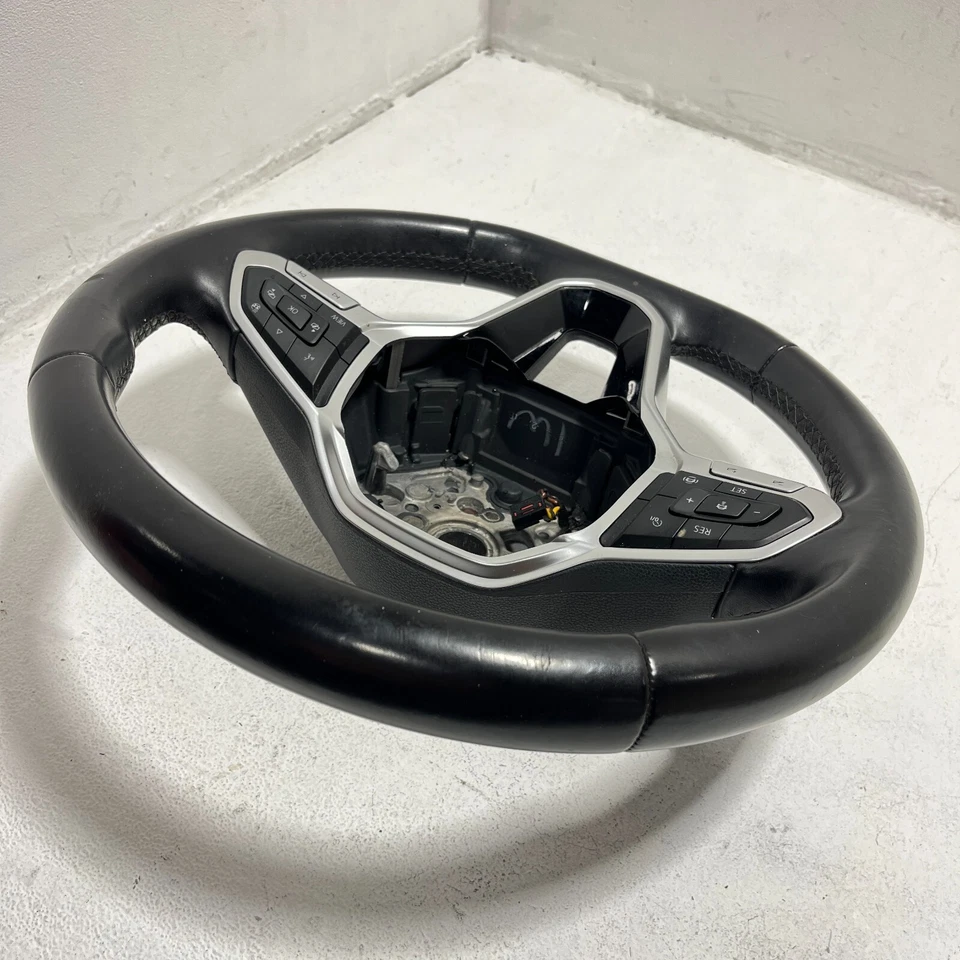 2020-2021 Volkswagen Atlas Multifunctional Steering Wheel OEM Foto 3 de 4