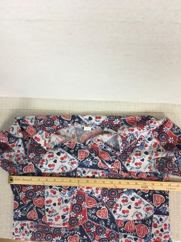 Barco Womens Scrub Top Size S White Blue Red Hearts Cherries Pockets V neck - Picture 11 of 14