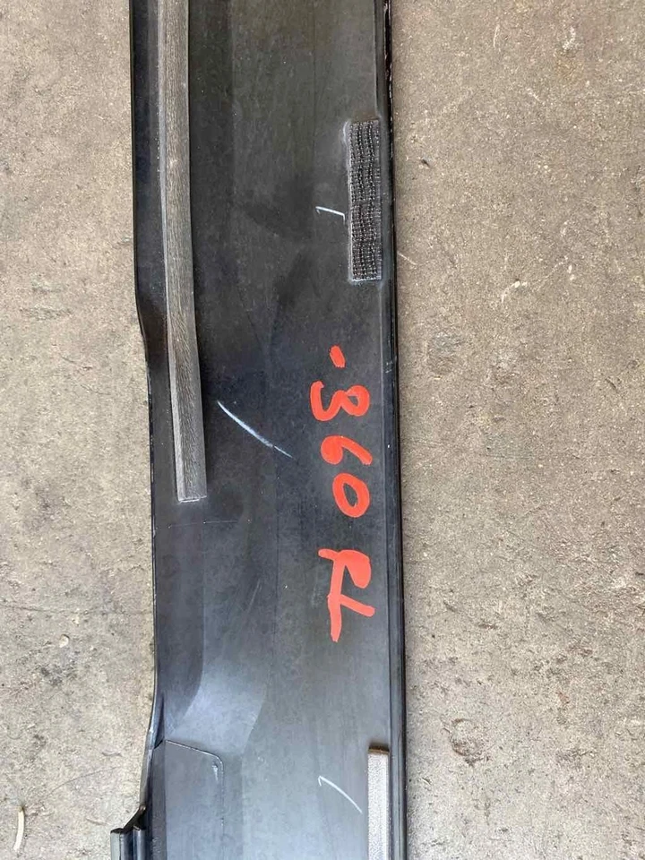 Saturn Vue 2006 faldón lateral del pasajero trasero panel basculante moldura izquierda conductor Foto 4 de 4