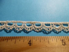TINY VENISE LACE IN A CREAMY WHITE~3/8" x 2YD's~DOLL TRIM