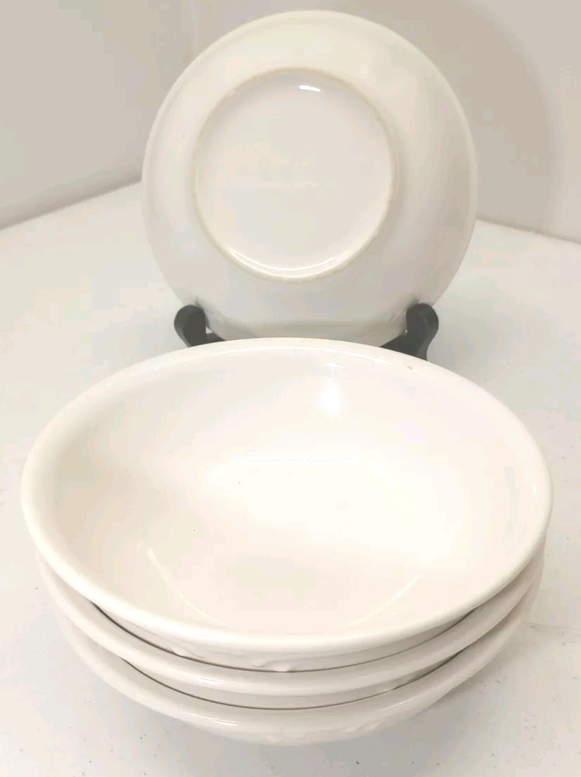 Pfaltzgraff   Filigree  White Soup/  Cereal Bowls  Set of 4 Nice