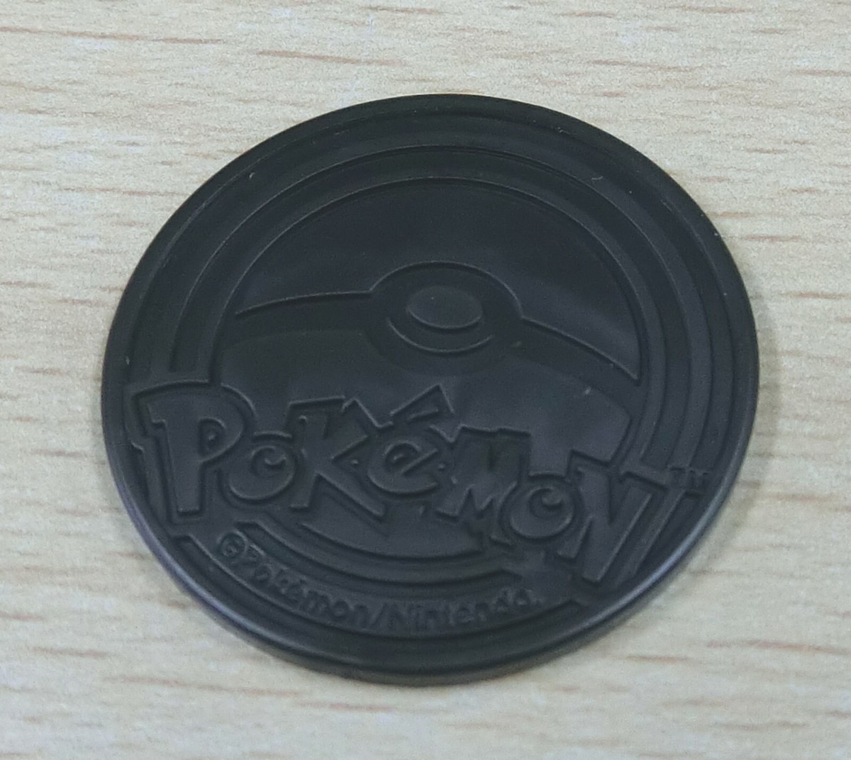 Pokemon Card SWSH Battle Plastic Coin Gigantamax Grimmsnarl Silver