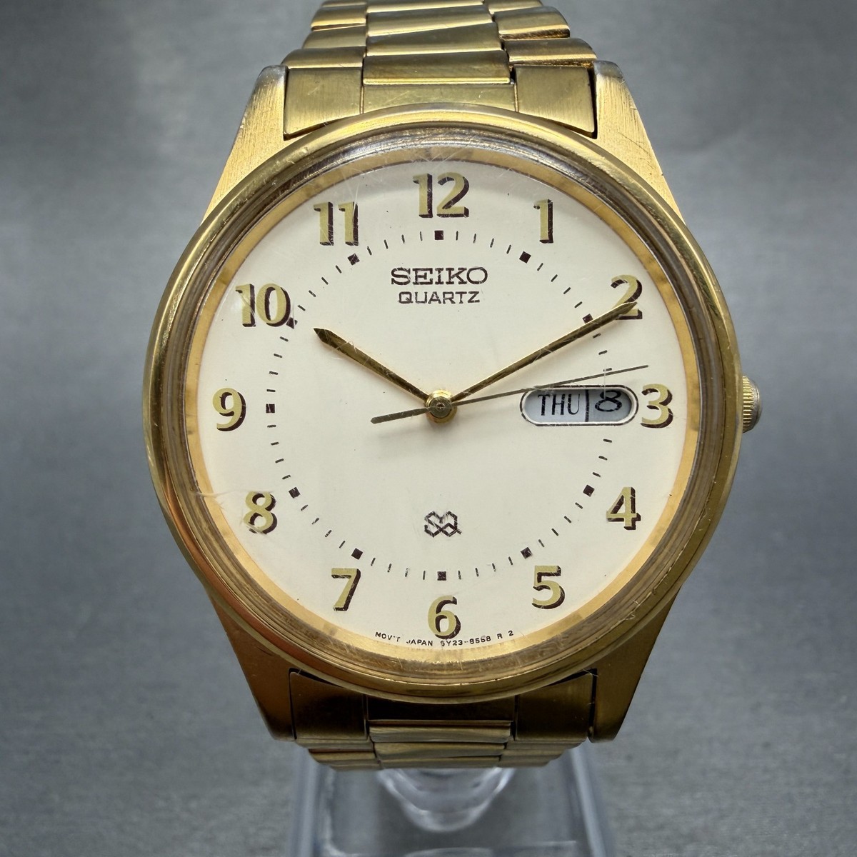 Seiko SQ Watch Men 35mm Cream Dial Gold Tone Daydate Round 5y23