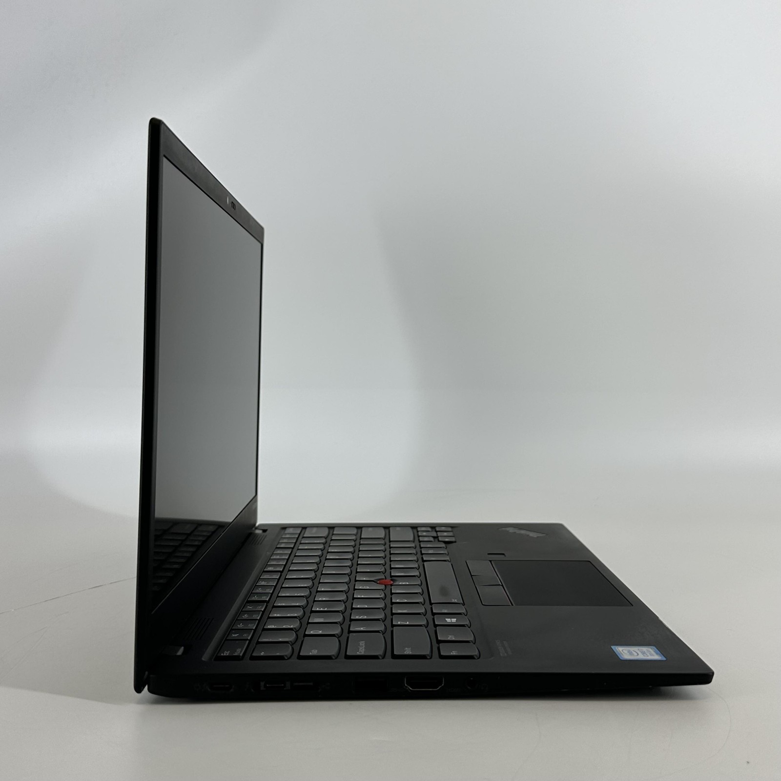 Lenovo ThinkPad X1 Carbon Gen 7 14, 14-Inch Laptop, with Intel Core i7 8th Gen., 256 GB SSD (Solid State Drive), Windows 11 Pro