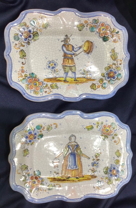 2 vintage LUFECO SPAIN CRACKLE FINISH NAÏF country man woman WALL PLATES