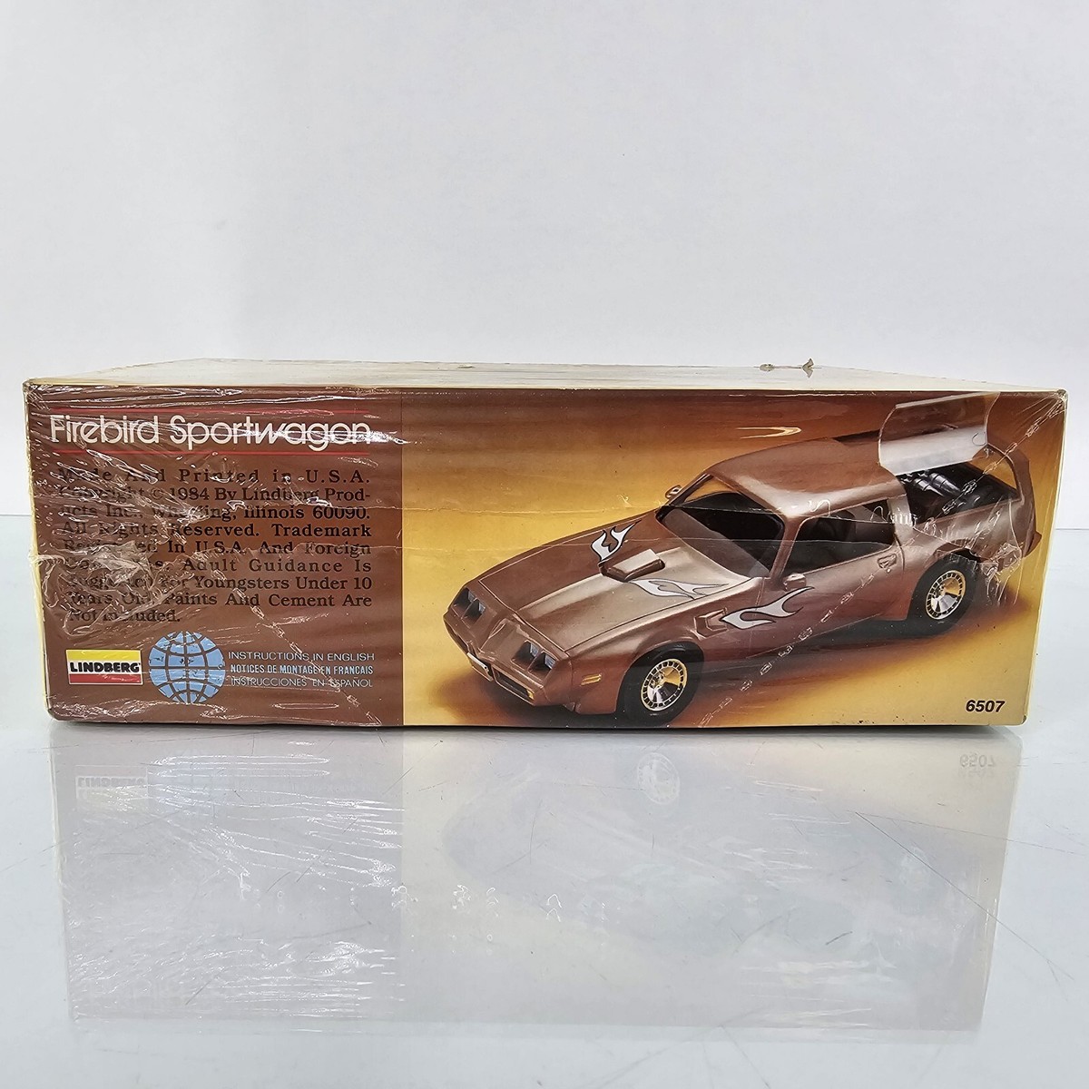 VTG Lindberg Firebird Sportwagon 1/24 Model Kit #6507 Original