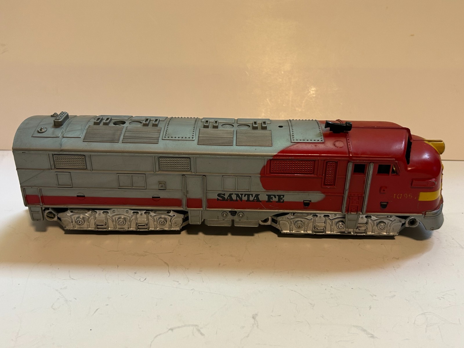 Picture 2 of 9