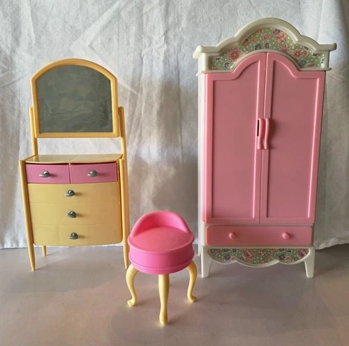 VTG Mattel Barbie 1996 Bedroom Folding Wardrobe 1998 Dresser w/Mirror 1996 Stool