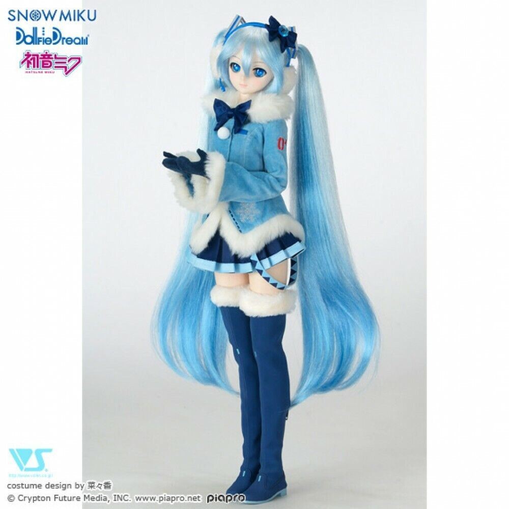 Dollfie Dream Hatsune Miku VOCALOID Fuwa Fuwa Coat Set by Volks