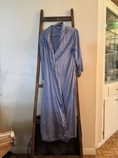 Julianna Rae Robe Long Medium Petite Rober Purple 100% Silk