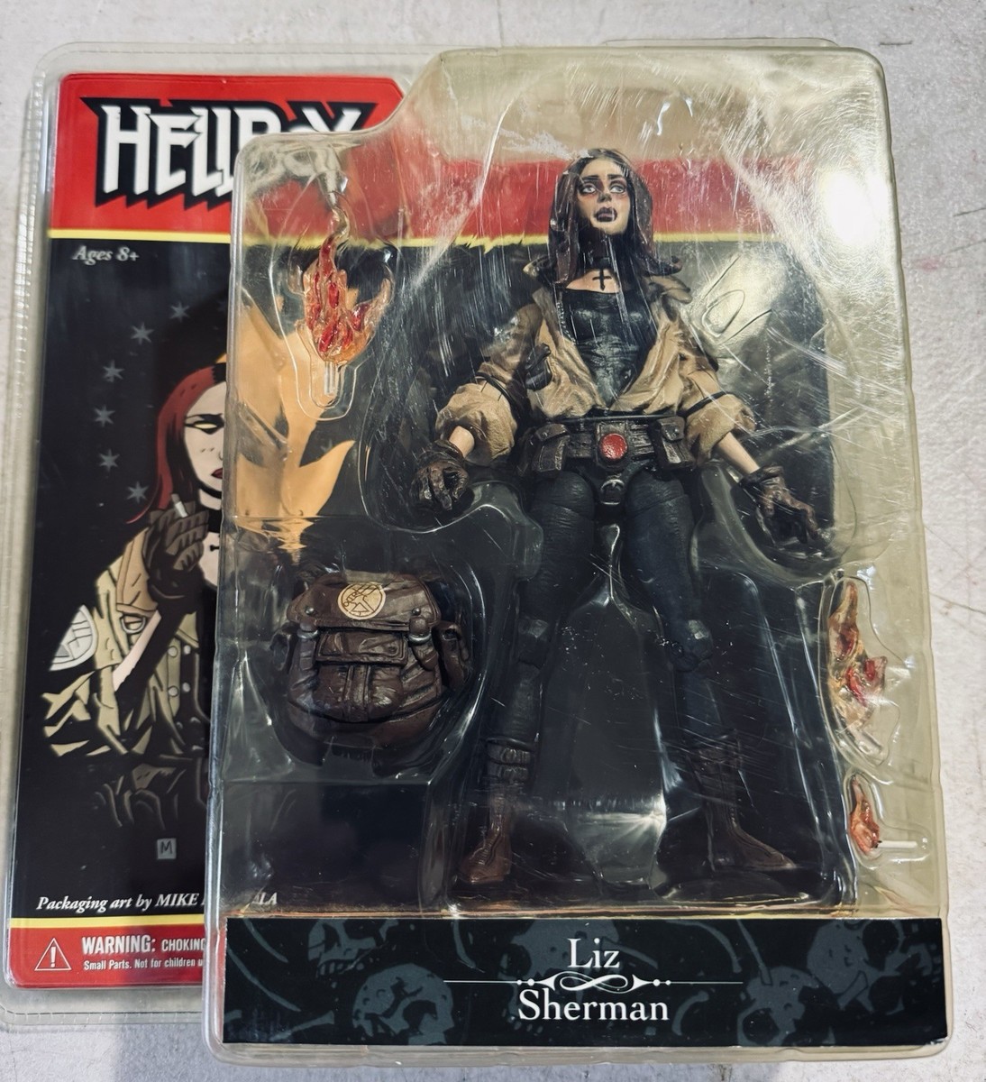 Hellboy Liz Sherman フィギュア (8歳以上) Mezco Hellboy: Liz Sherman Action Figure for sale online | eBay