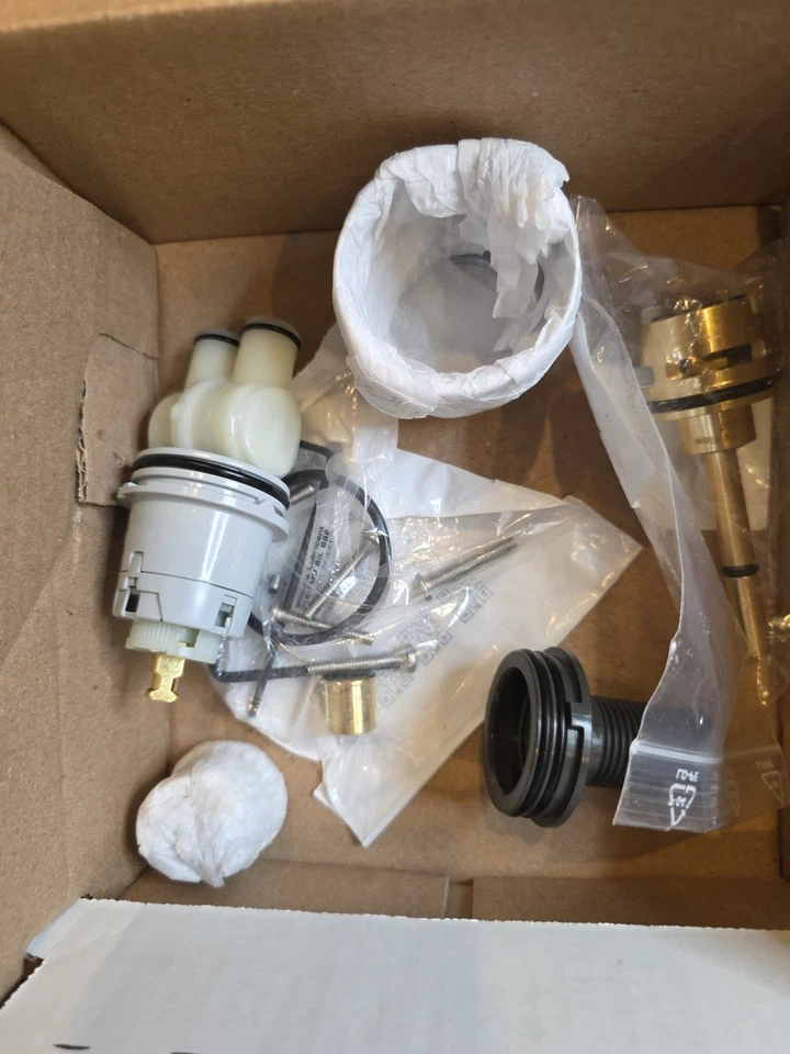 Delta 342702 Modern Raincan Round Shower System Chrome - Image 4 of 4