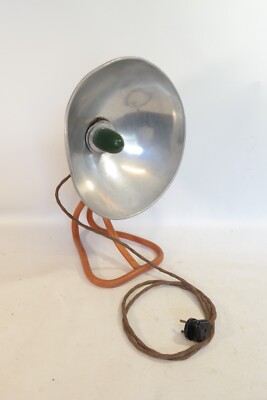 Alte Wärmelampe Spot Tischleuchte Scheinwerfer Spotlight Bauhaus um 1940 220V~
