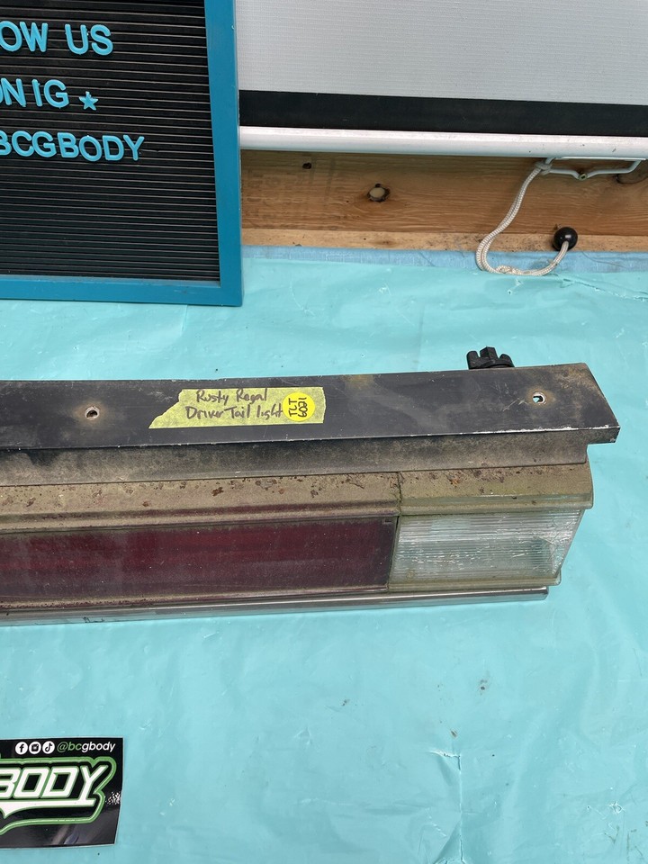 19811983 Gbody Buick Regal Grand National Tail Light Lamp Lens LH OEM