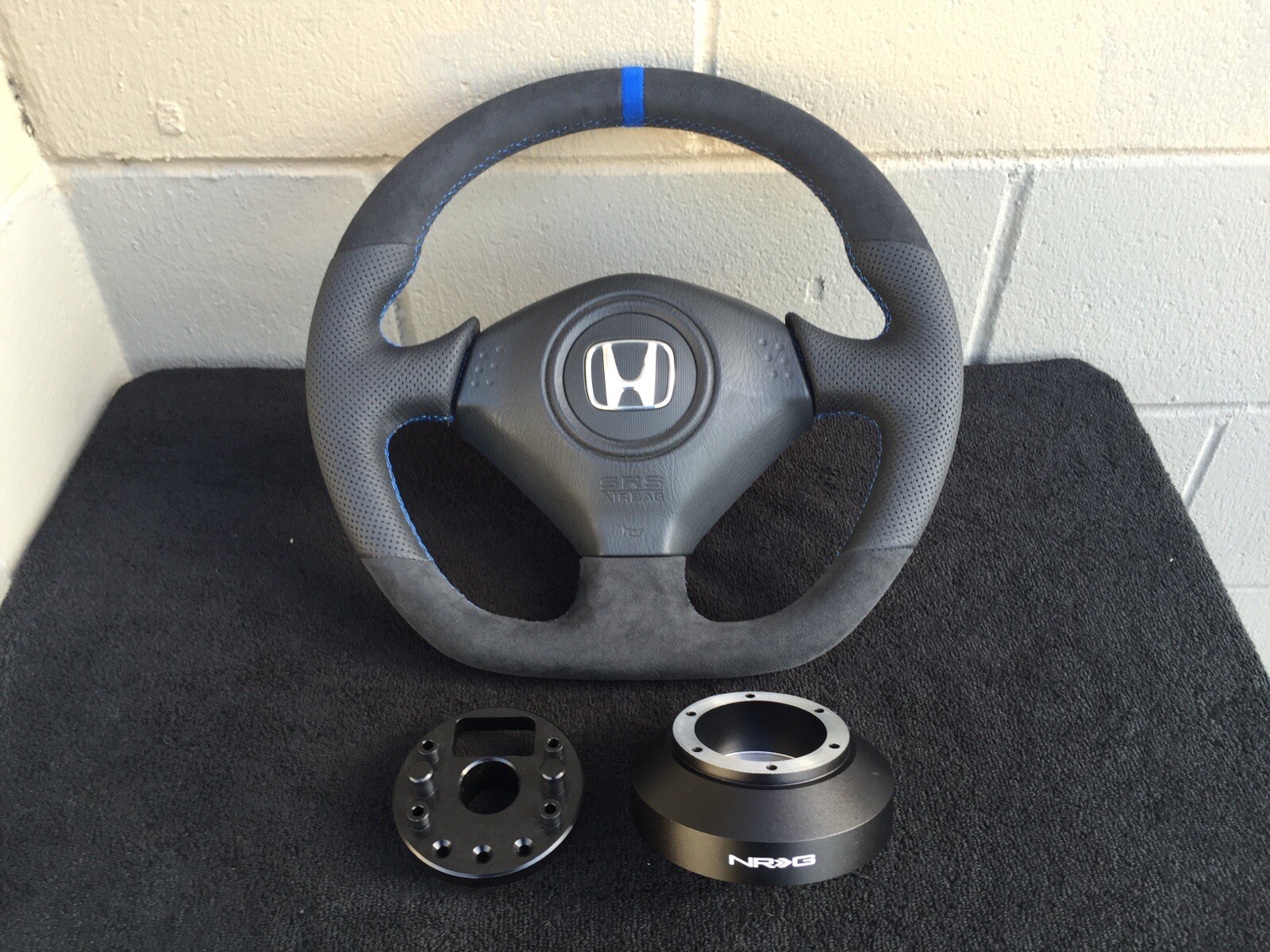Acura Nsx Steering Wheel Adapter Kit to fit S2000 Steering Wheel