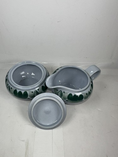 ARABIA FINLAND GREEN THISTLE HAND PAINTED SUGAR BOWL AND CREAMER - Picture 3 of 9