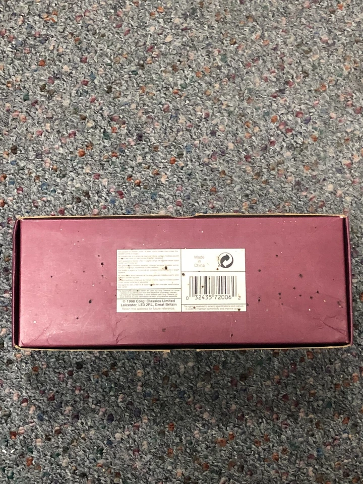 CORGI CLASSICS BERNARD TYPE 110 FOURGON CHOCOLAT MENIER - Image 4 of 4