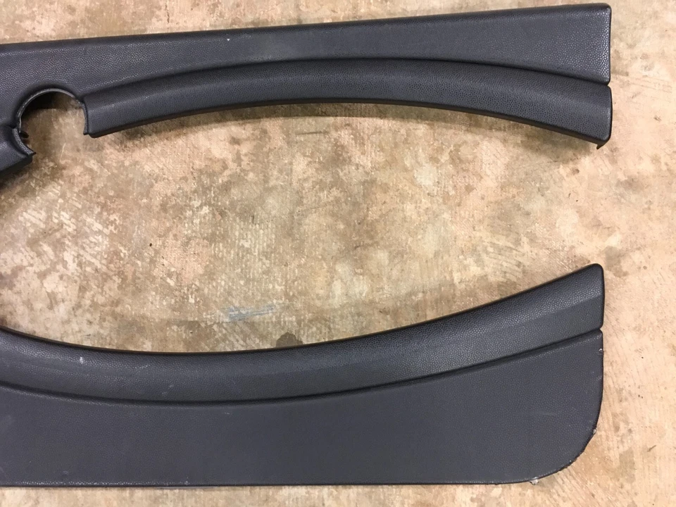 2006 - 2013 MINI COOPER FRONT RIGHT PASSENGER DOOR INTERIOR TRIM COVER PANEL OEM - Image 4 of 4