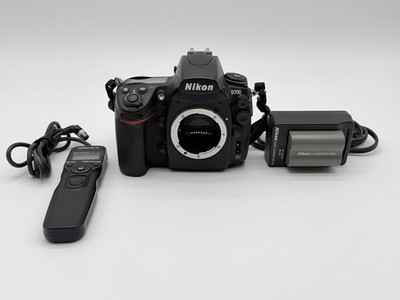 Nikon D700 12.1MP Digital SLR Camera (Only Body) with Battery,Charger Good Cond.
