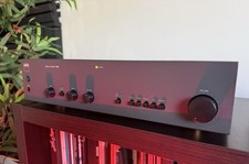 NAD 302 Amplifier. European Amplifier of The Year 1993-1994 Excellent Condition