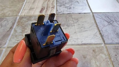 OPEL VECTRA B 36 Air Circulation Switch 90457320 1.60 Petrol 74kw 1996 18233053