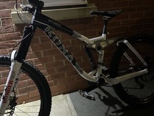2007 Kona Stinky 26 Inch Wheels  16 Inch Frame
