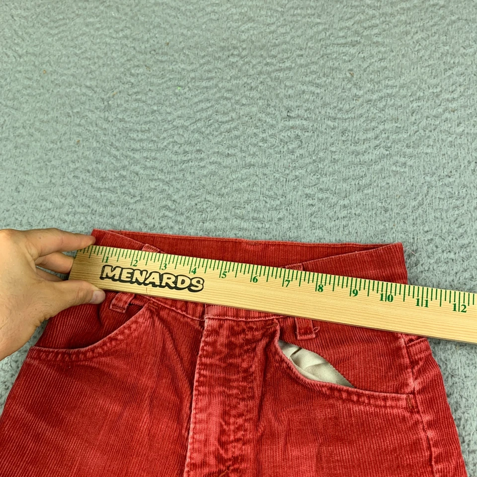 Calça de veludo vintage anos 70 Levi’s meninos 8 jovens talon zíper crianças vermelha desgastada - Imagem 3 de 4