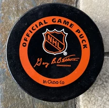Islanders Fisherman Hockey Puck Official Game Puck Super Rare Gary B Bettman