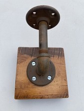 Bardzo zabawny drewniany uchwyt ścienny z rurką ~ stojak na kapelusze / stojak na płaszcze ~ interesujący!