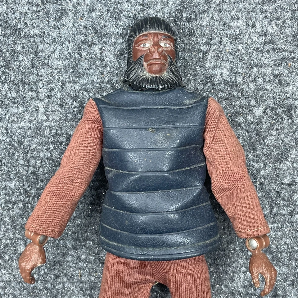 Boneco de ação vintage Mego Planet of the Apes pele de lagarto soldado incompleto - Imagem 3 de 4