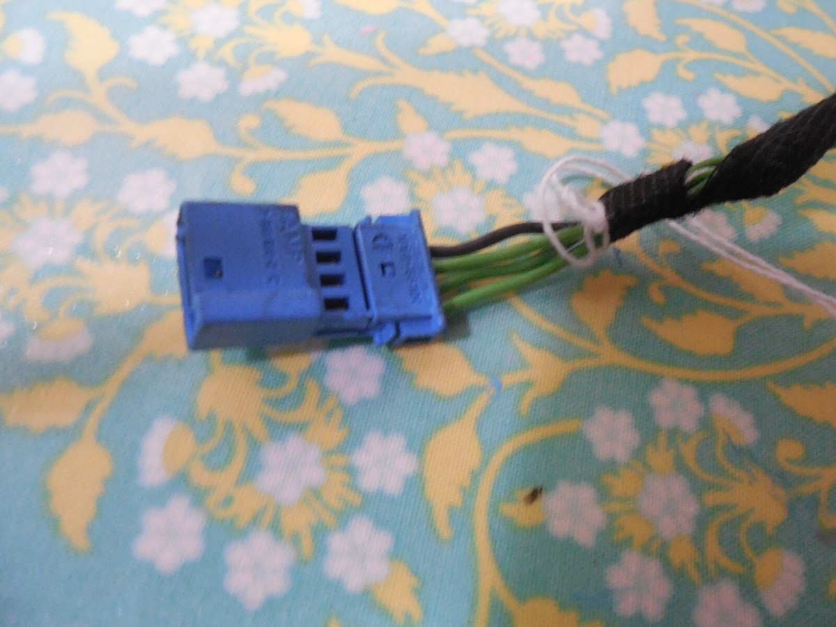 00-06 BMW X5 E53 Pigtail Wire Blue Connector 4 Wire 3