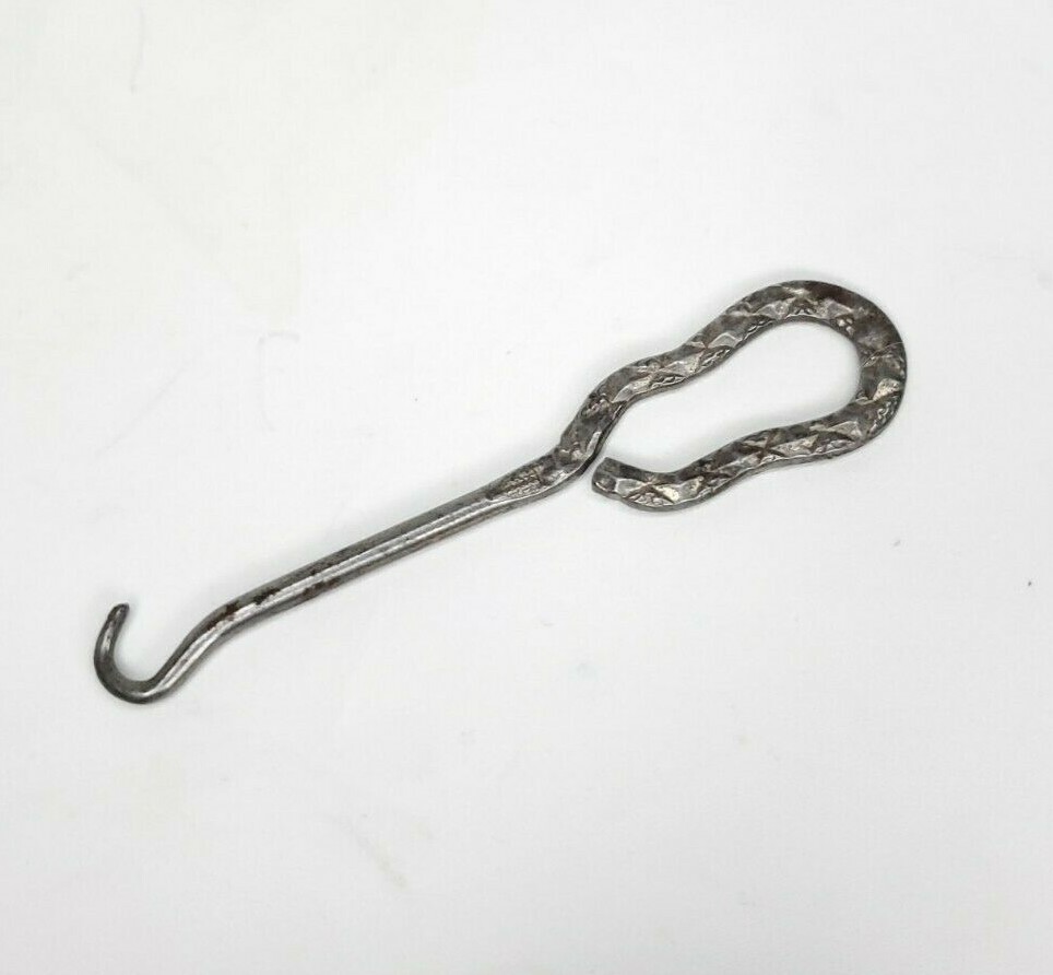 Antique Shoe Button Hook   Patterned Handle - image 1