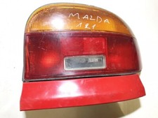 Feu arrière Mazda 121