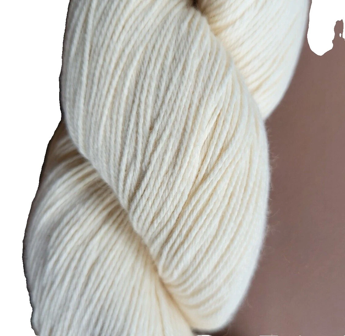 Sin teñir Hilados