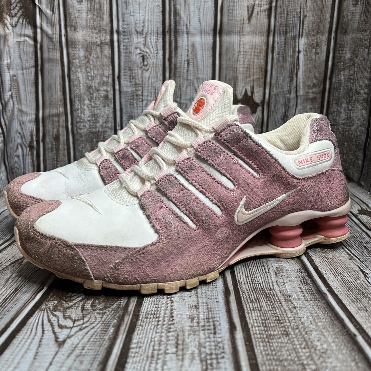 Nike Shox ホワイト/ピンク スニーカー Nike Shox TL Women's Shoes. Nike ID
