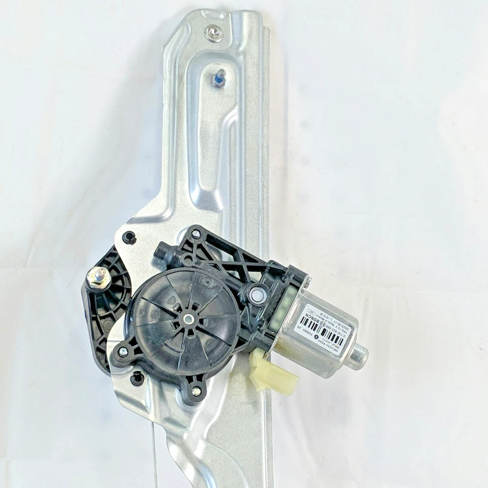 GM 84043807 Window Regulator w Motor Fits Escalade Tahoe Sierra Rear Right Power - Image 2 of 4