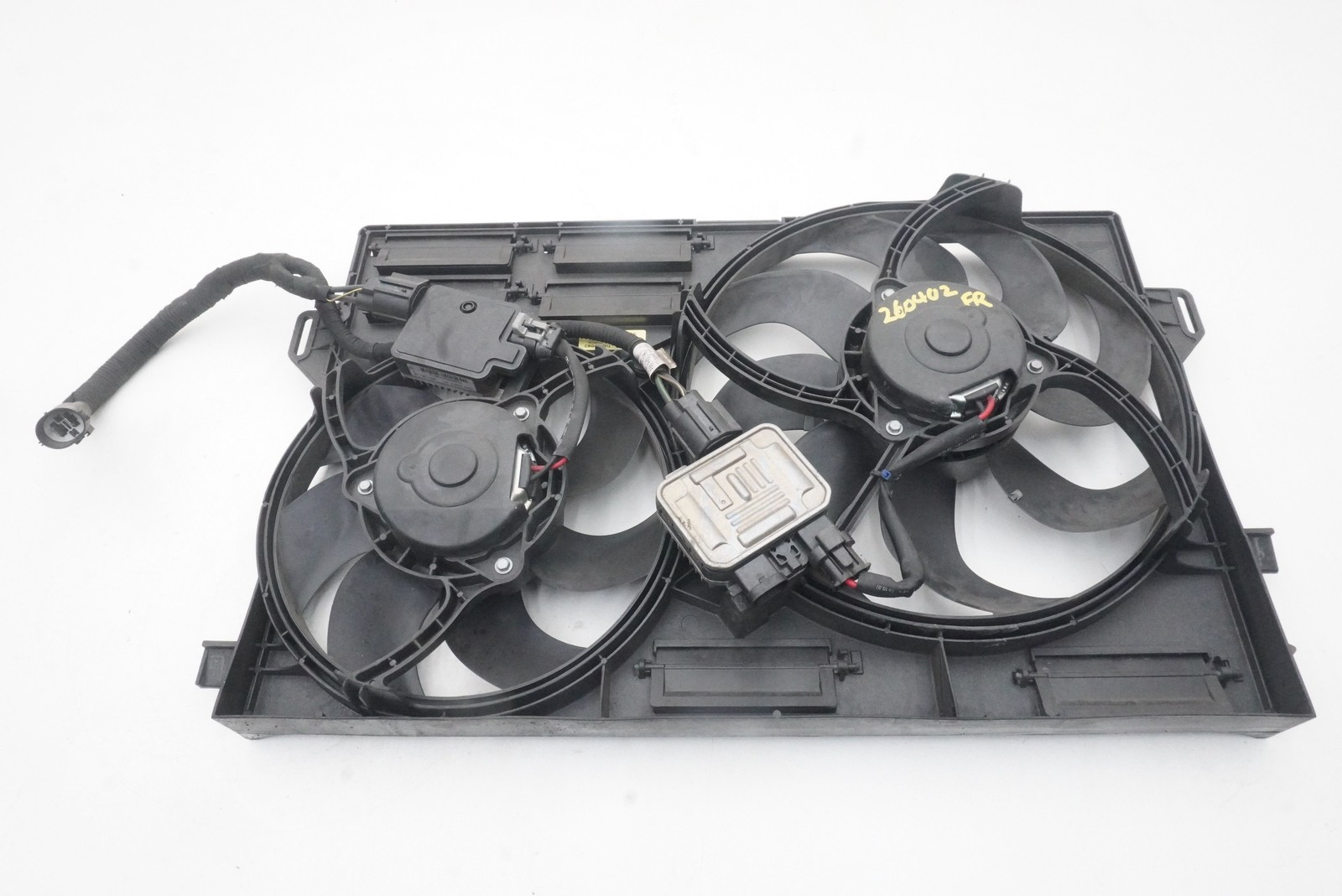 Engine Radiator Cooling Dual Fan Motor 8D33-8C607-AD Aston Martin DB9 2013-17