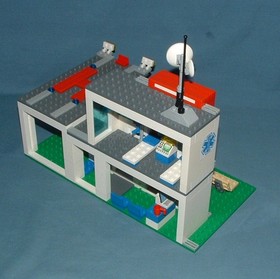 TOWN: CITY, HOSPITAL HELICOPTER RESCUE SET 4429 - LEGO - 2012 - USED